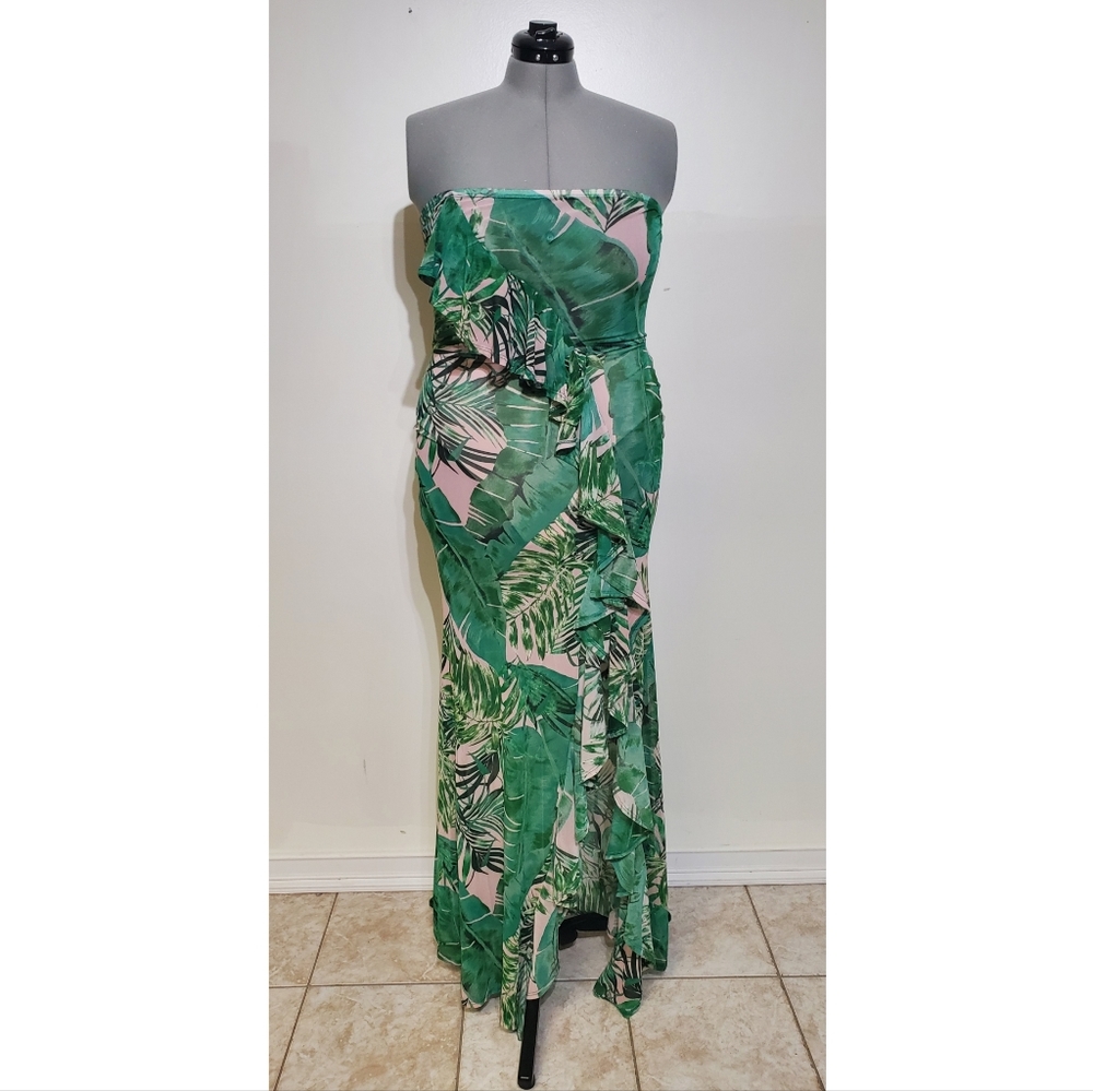 One side open leg dresse